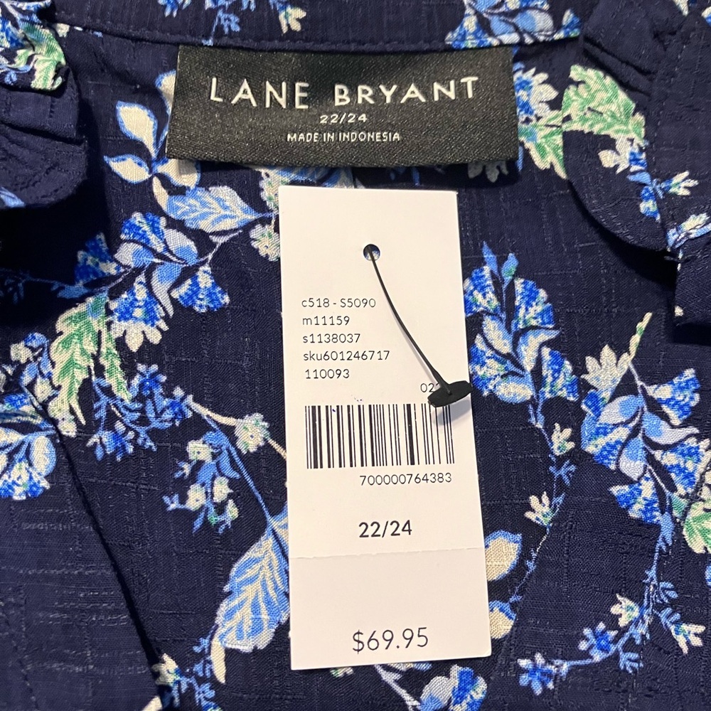 NWT!!    Lane Bryant Smocked Shoulder & Cuff Popover Blouse - Picture 8 of 14